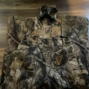 Carhartt insulated bibs